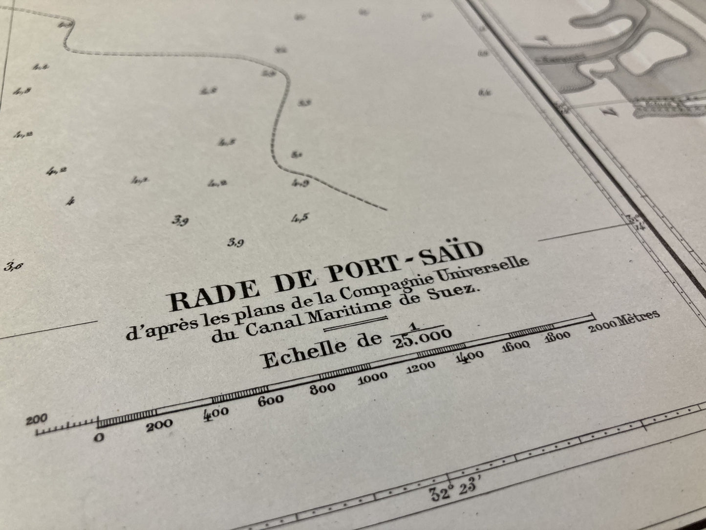 Cartouche de la carte Marine ancienne de l'entrée du Canal de Suez
