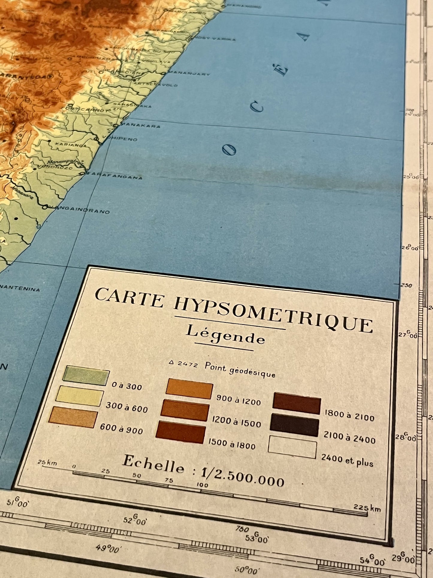 Carte hypsometrique ancienne madagascar