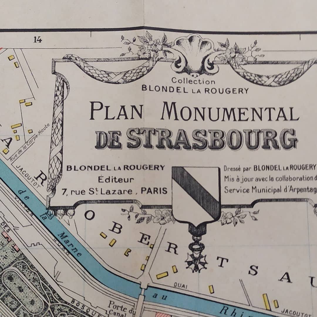 Détail du cartouche décoratif du "Plan Monumental de Strasbourg", indiquant l'éditeur Blondel La Rougery à Paris.