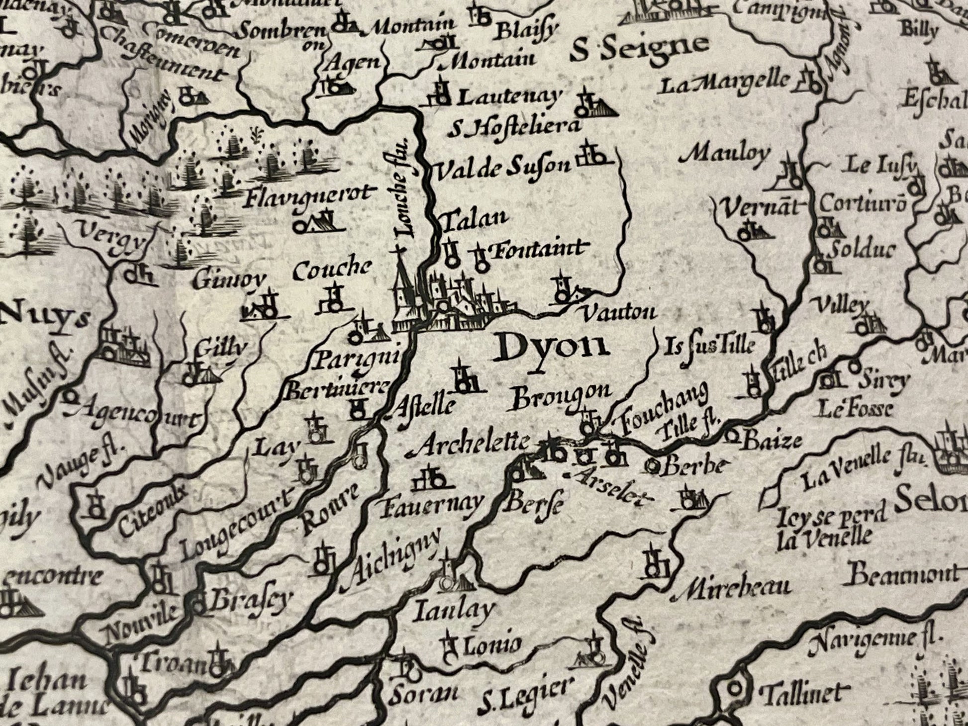Antique map of Dijon
