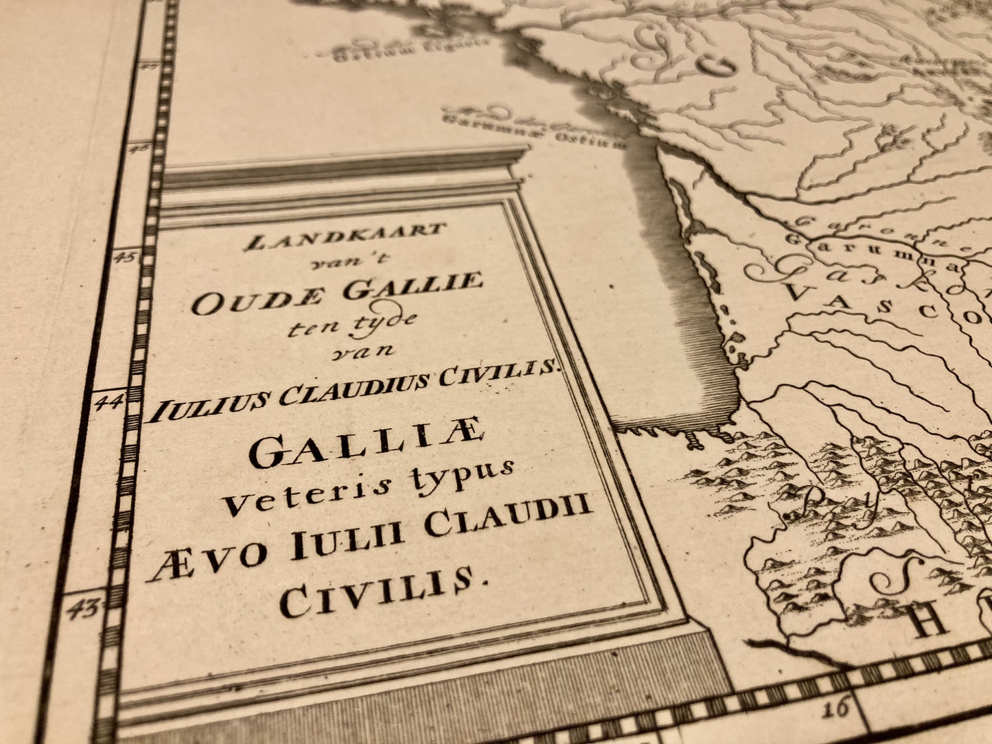 Cartouche de la carte ancienne hollandaise de la Gaule