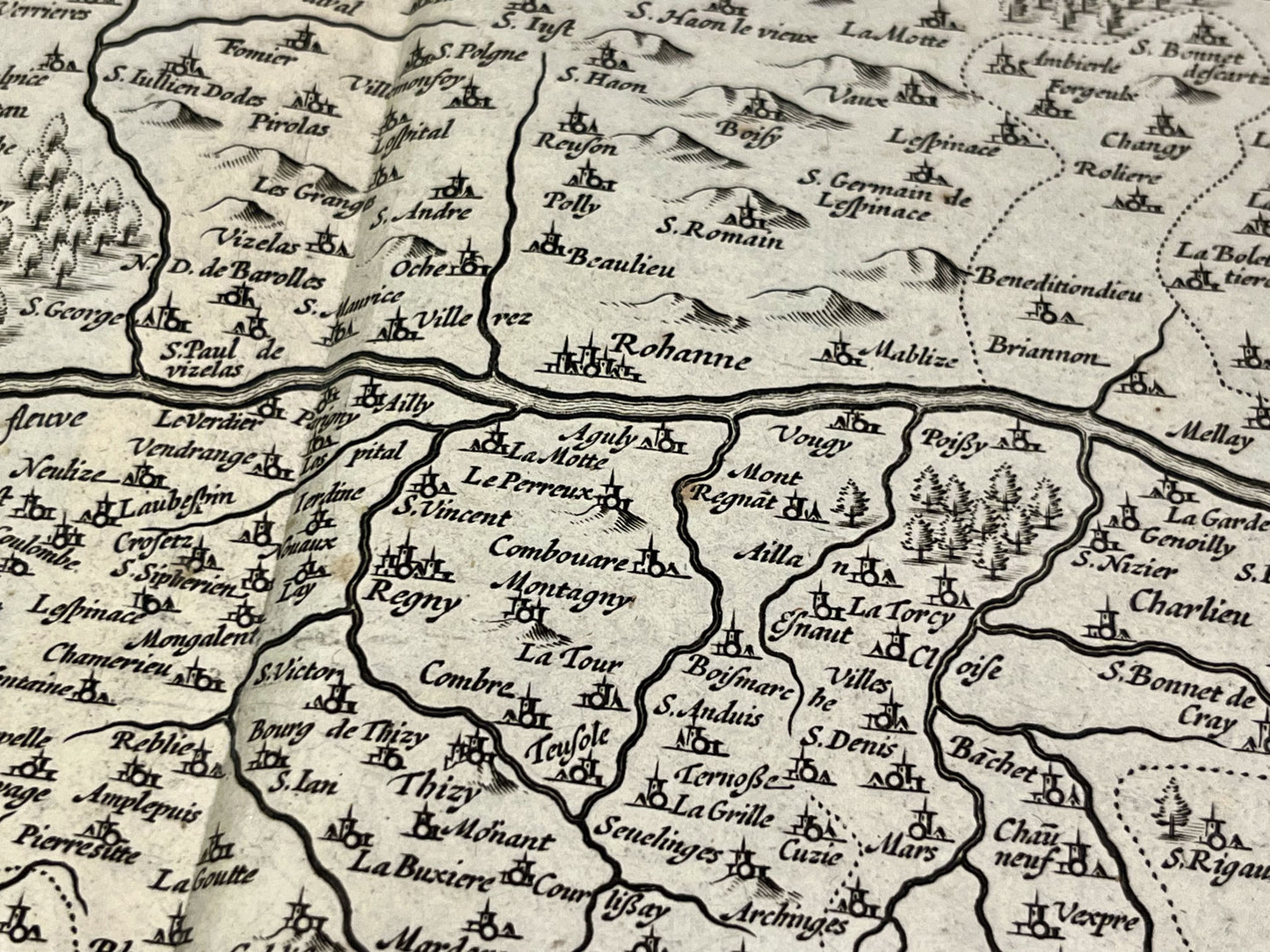 Carte geographique ancienne Forest Beaujolais