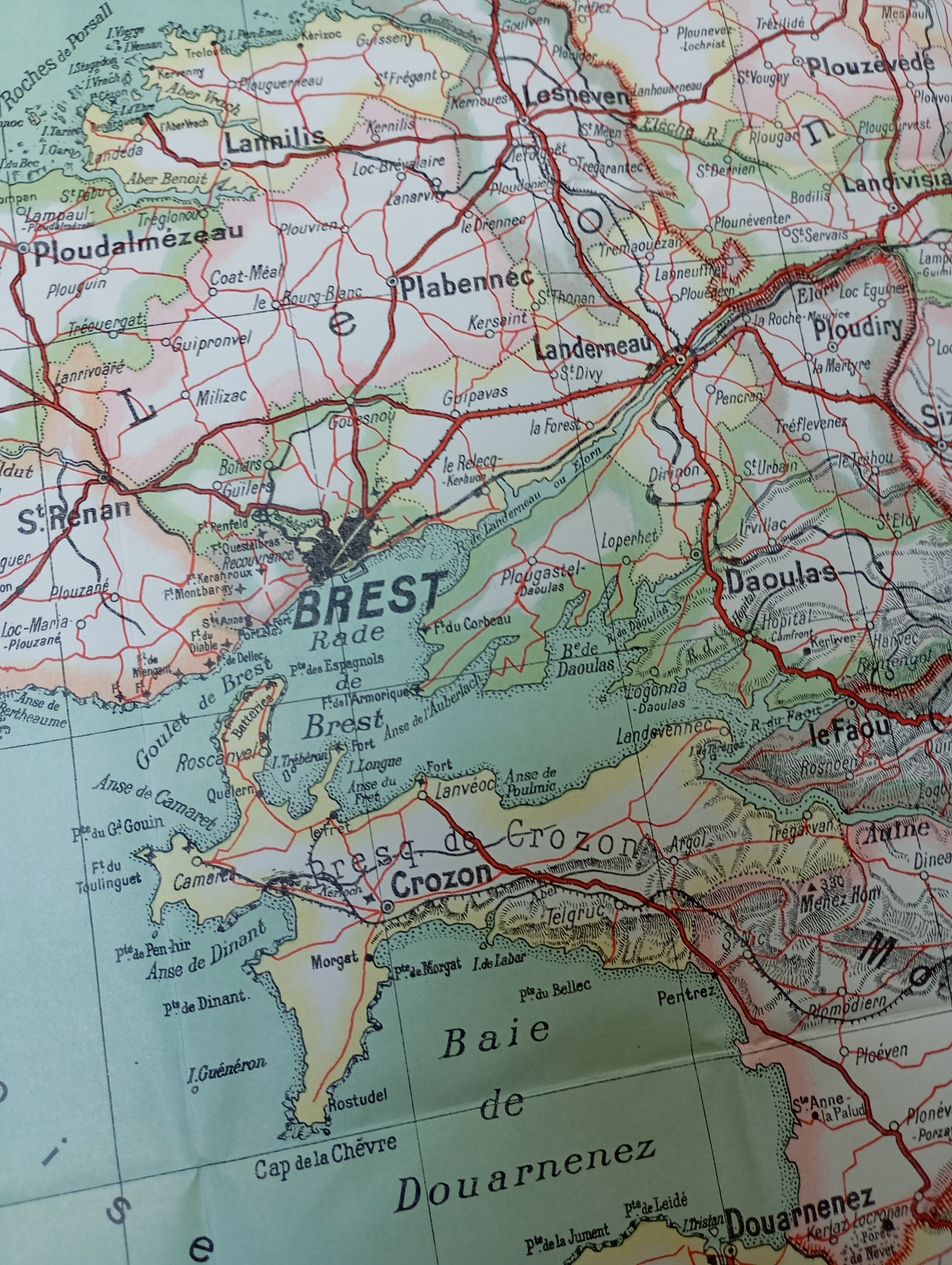 Carte geographique et retro du Finistere 
