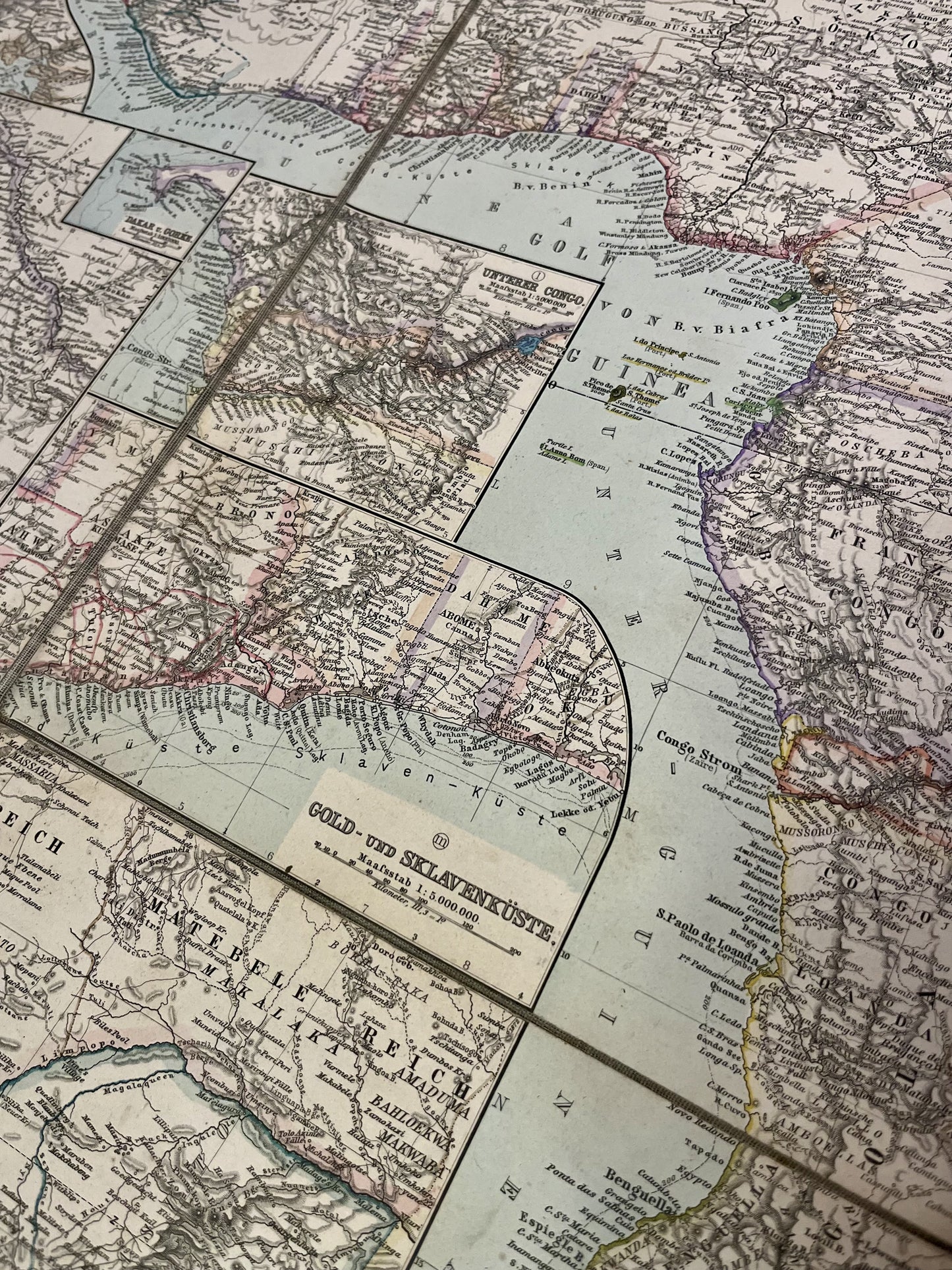 Carte geographique vintage Afrique entoilee