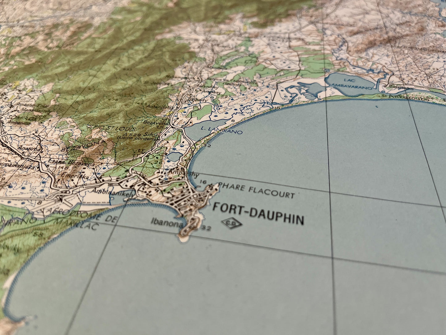 Décoration carte géographique de Fort-Dauphin à Madagascar