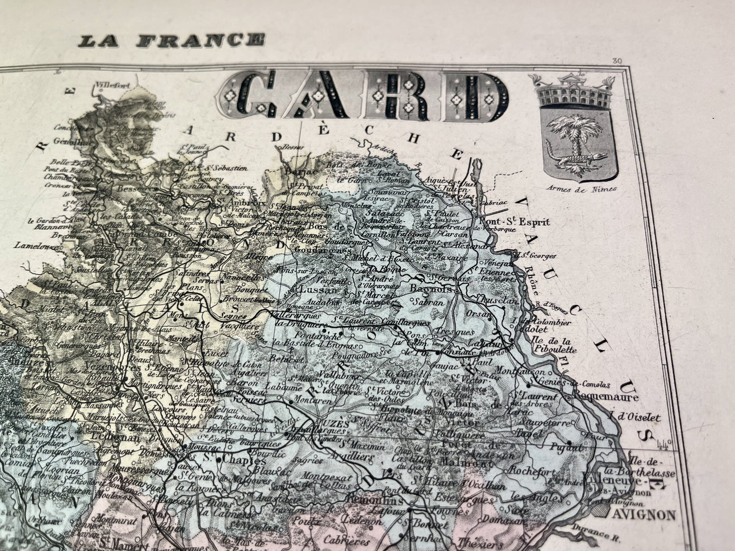 Carte du Gard avec villes et villages