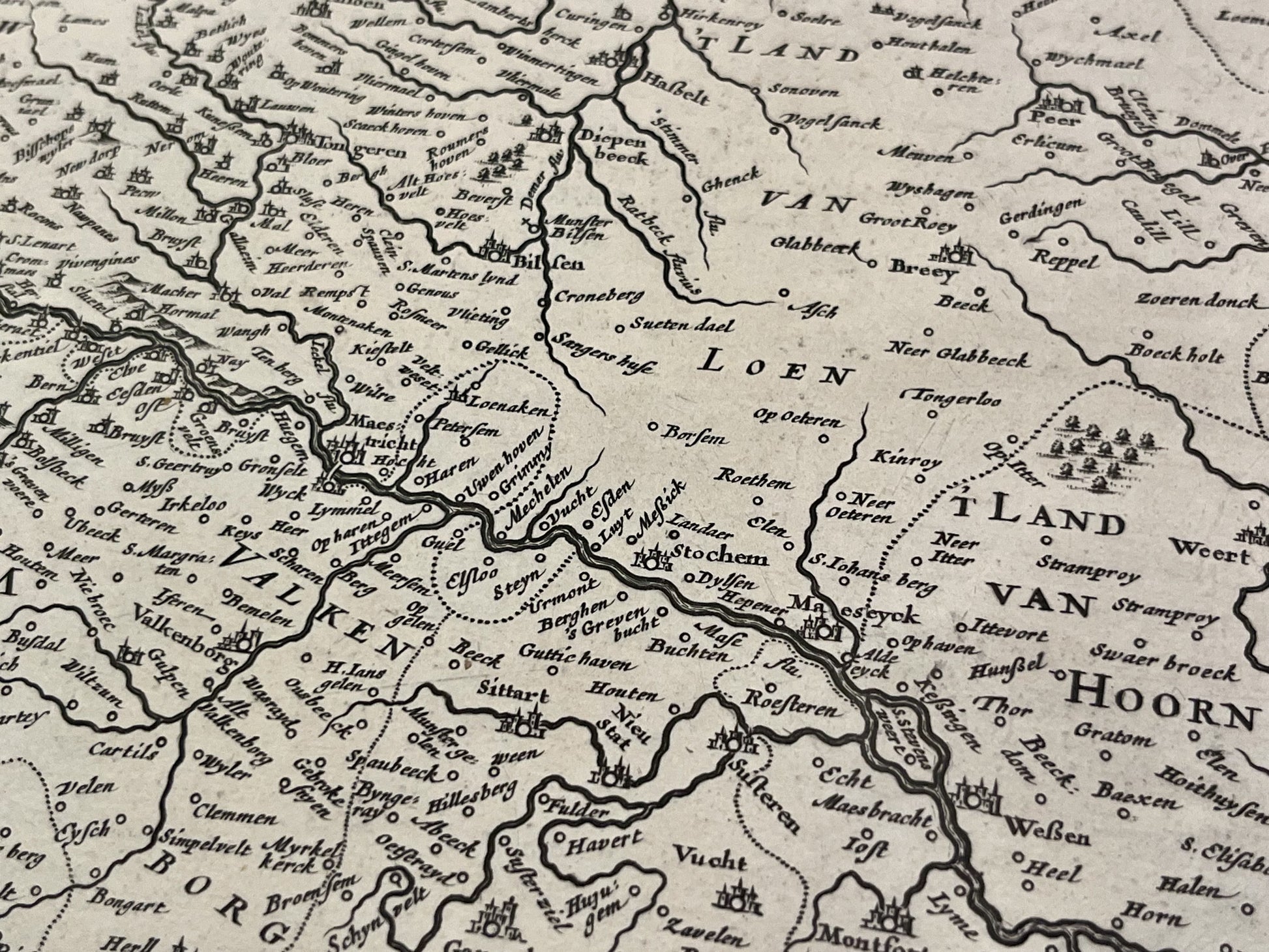 Maastricht antique map