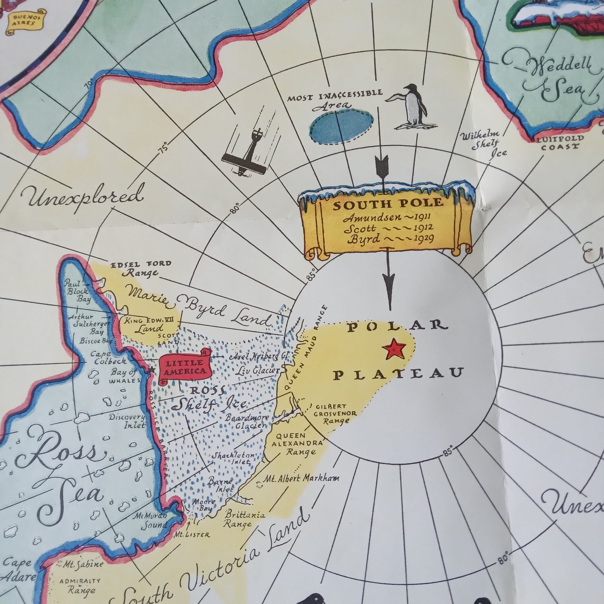 Gros plan sur la région du Pôle Sud de la carte, indiquant la base "Little America" et les explorations de Byrd, Amundsen et Scott.