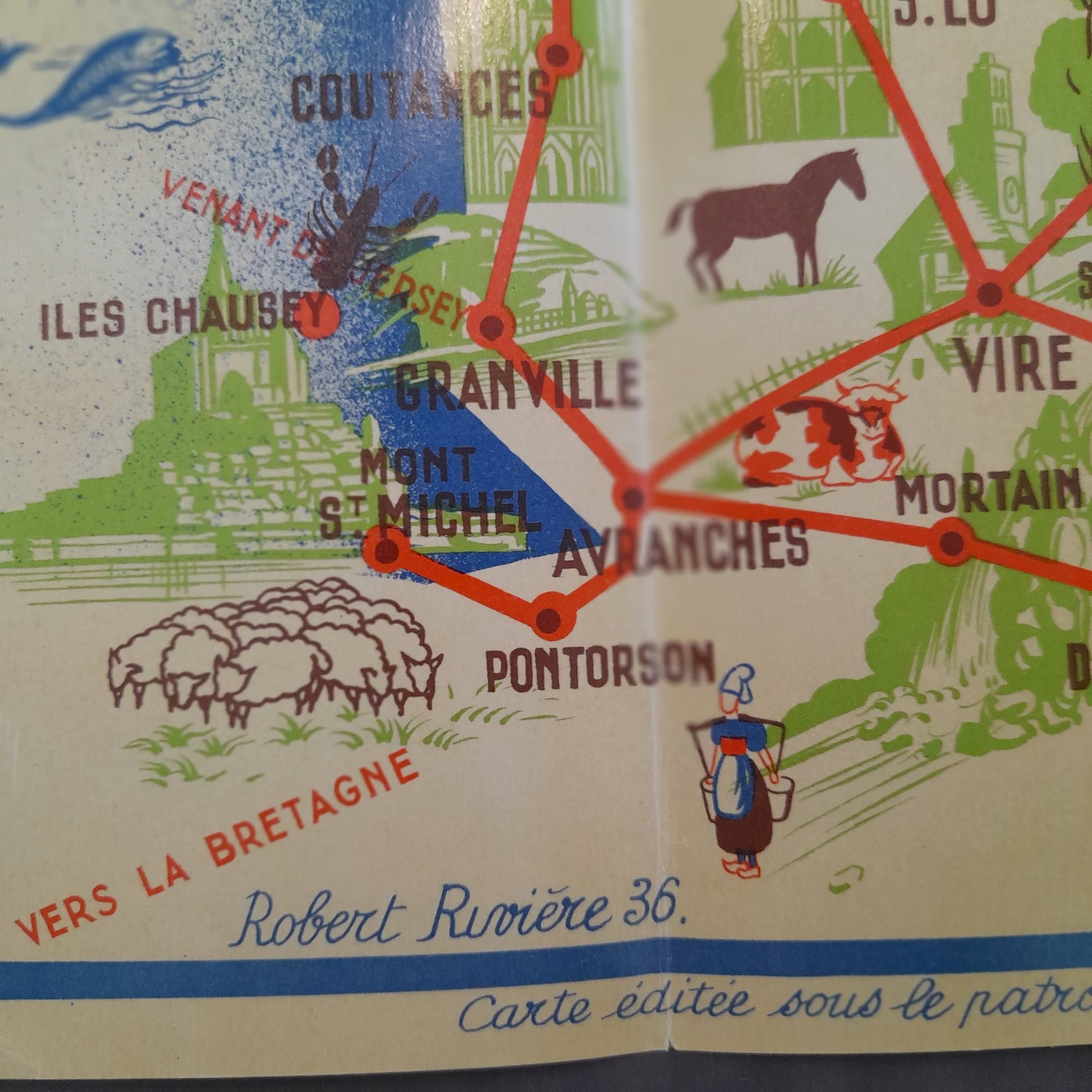 Détail du coin inférieur de la carte de Normandie, montrant le Mont Saint-Michel, Granville, et la signature de l'artiste "Robert Rivière 36".