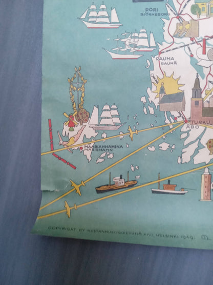 Carte géographique ancienne de la Finlande vue en perspective, mettant en valeur sa texture de papier, idéale pour une décoration murale vintage.