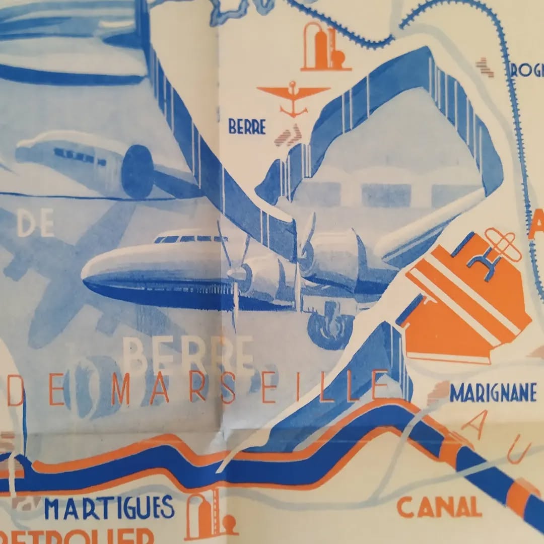 Gros plan sur la zone de l'Étang de Berre et de Marignane, mettant en évidence l'Aéroport de Marignane avec une illustration d'un avion.
