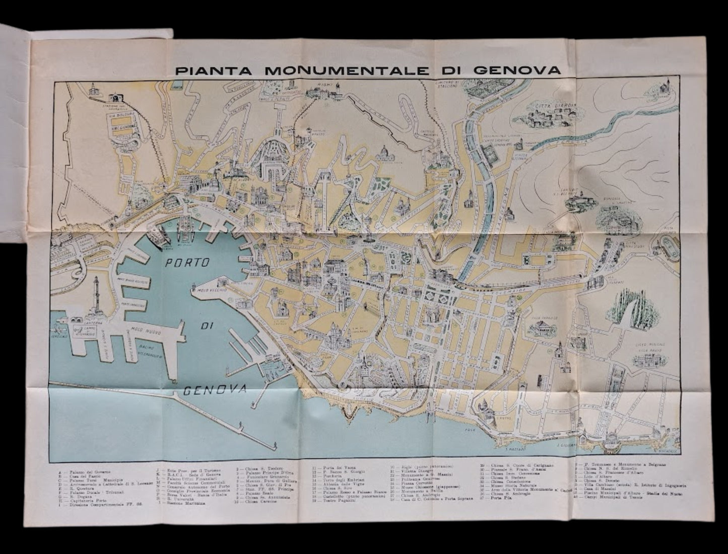 Plan monumental et détaillé de la ville de Gênes, en Italie, avec le port et le centre-ville représentés de manière illustrée, ca. 1930